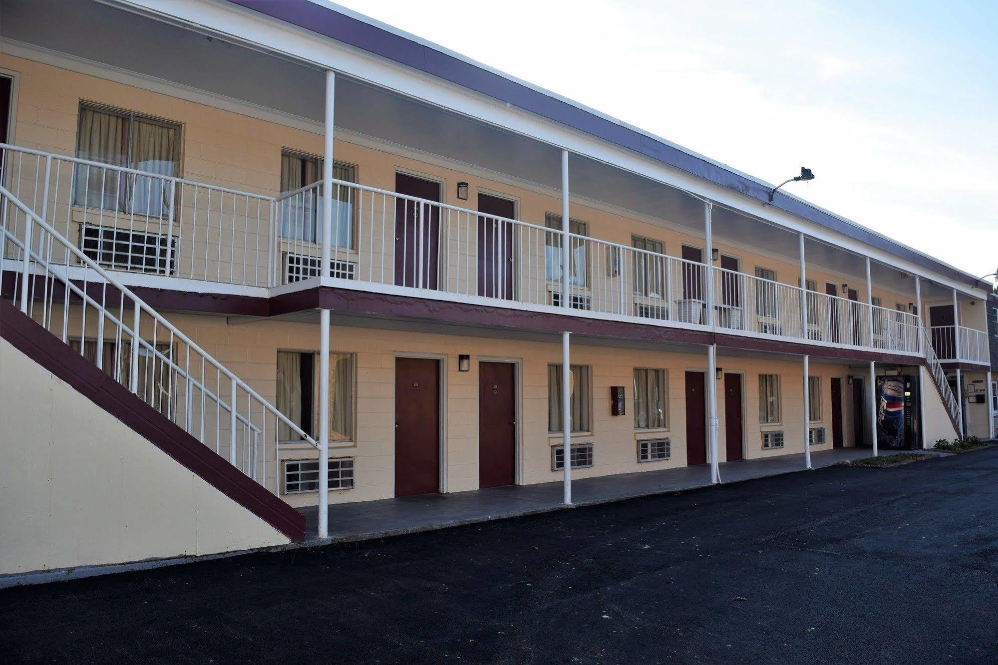 Fort Eustis Inn Newport News Esterno foto